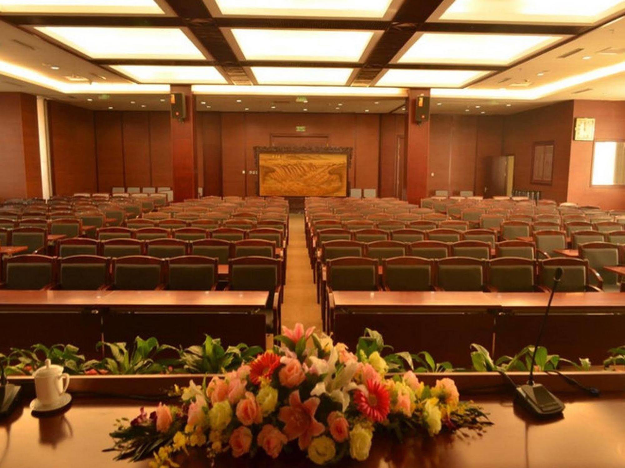 Beijing Post Hotel Exterior photo